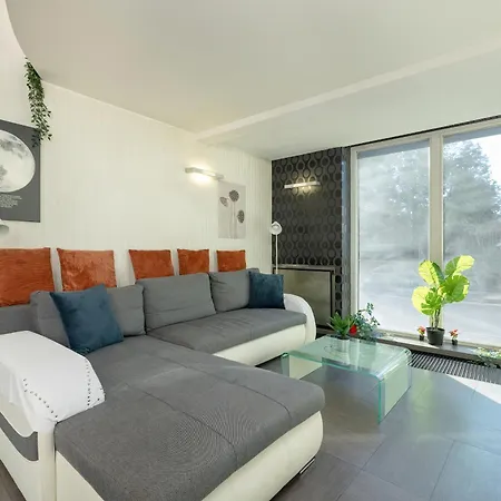 Przyszlosci Z Dwiema Sypialniami W Krakowie By Renters 아파트 크라쿠프