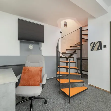 Apartment Przyszlosci Z Dwiema Sypialniami W Krakowie By Renters Krakow