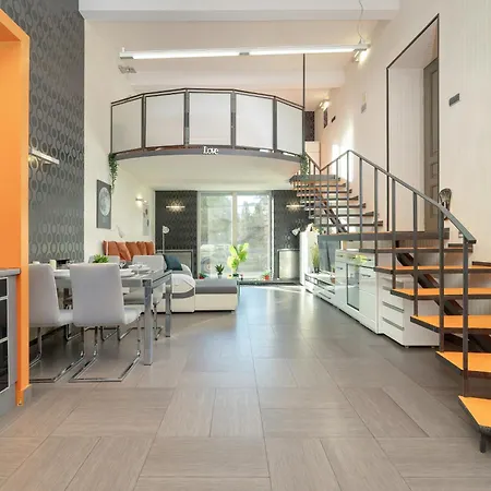 Apartment Przyszlosci Z Dwiema Sypialniami W Krakowie By Renters Krakow
